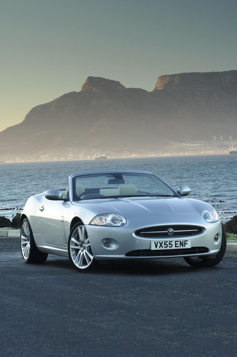  Jaguar XK Convertible 2009 года  (фото 17 из 43)